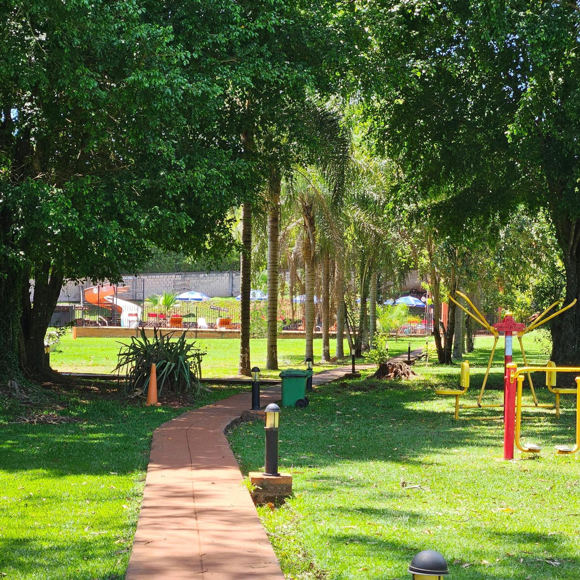 פוארטו איגואסו Cabanas El Refugio Del Mensu מראה חיצוני תמונה