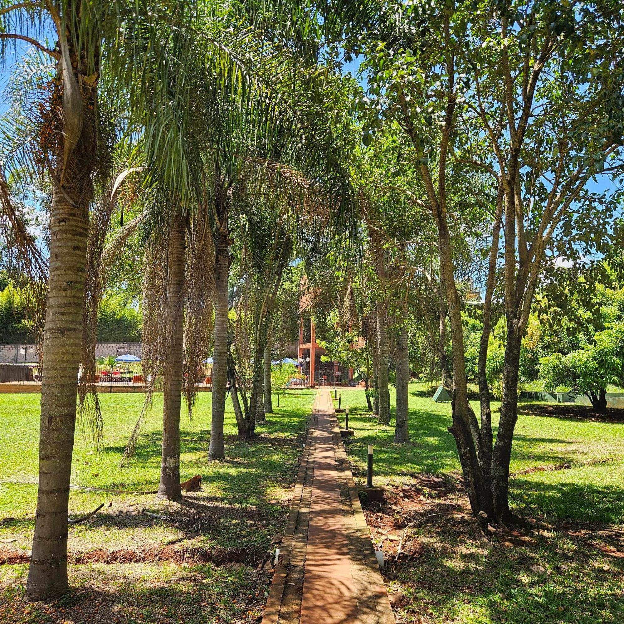 פוארטו איגואסו Cabanas El Refugio Del Mensu מראה חיצוני תמונה