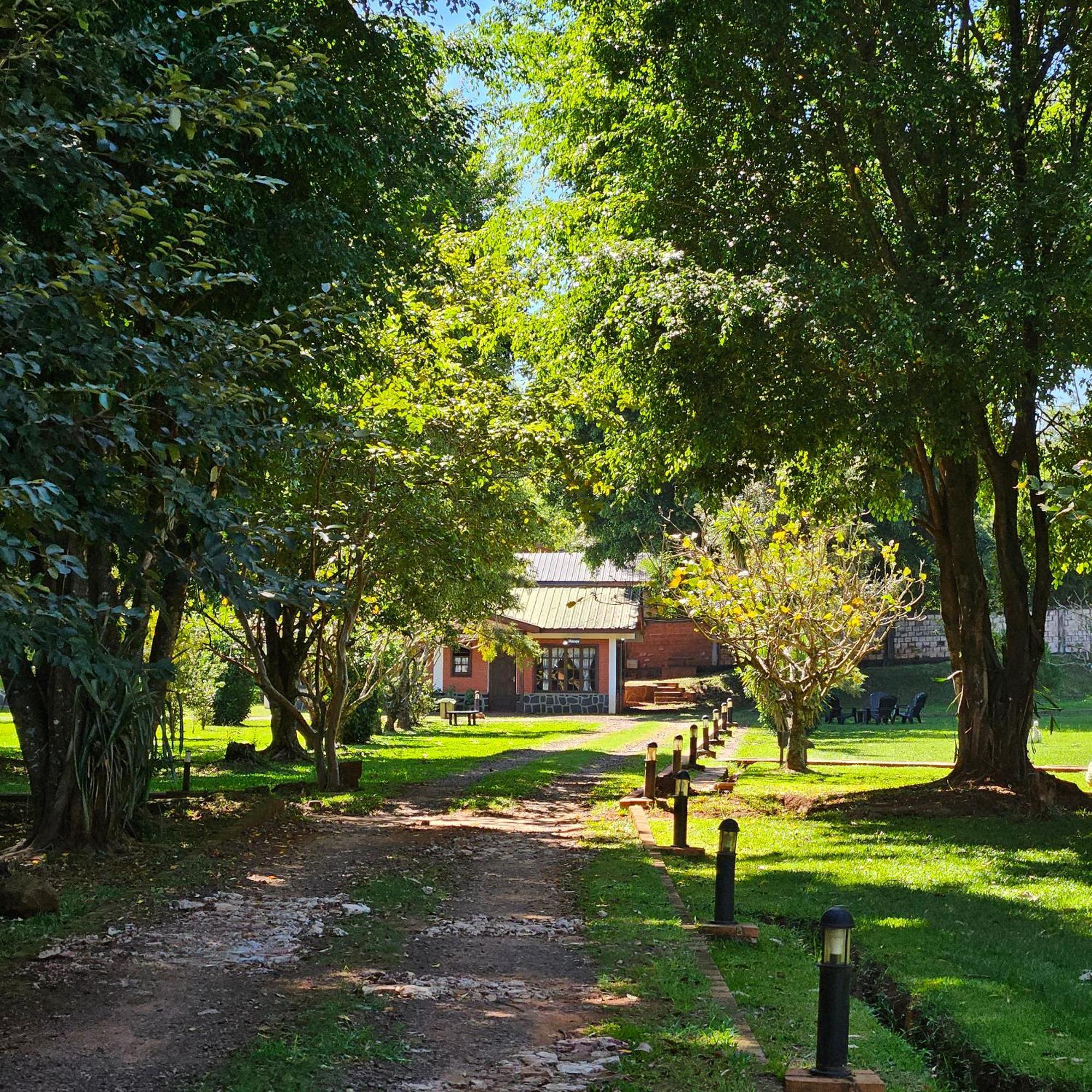 פוארטו איגואסו Cabanas El Refugio Del Mensu מראה חיצוני תמונה