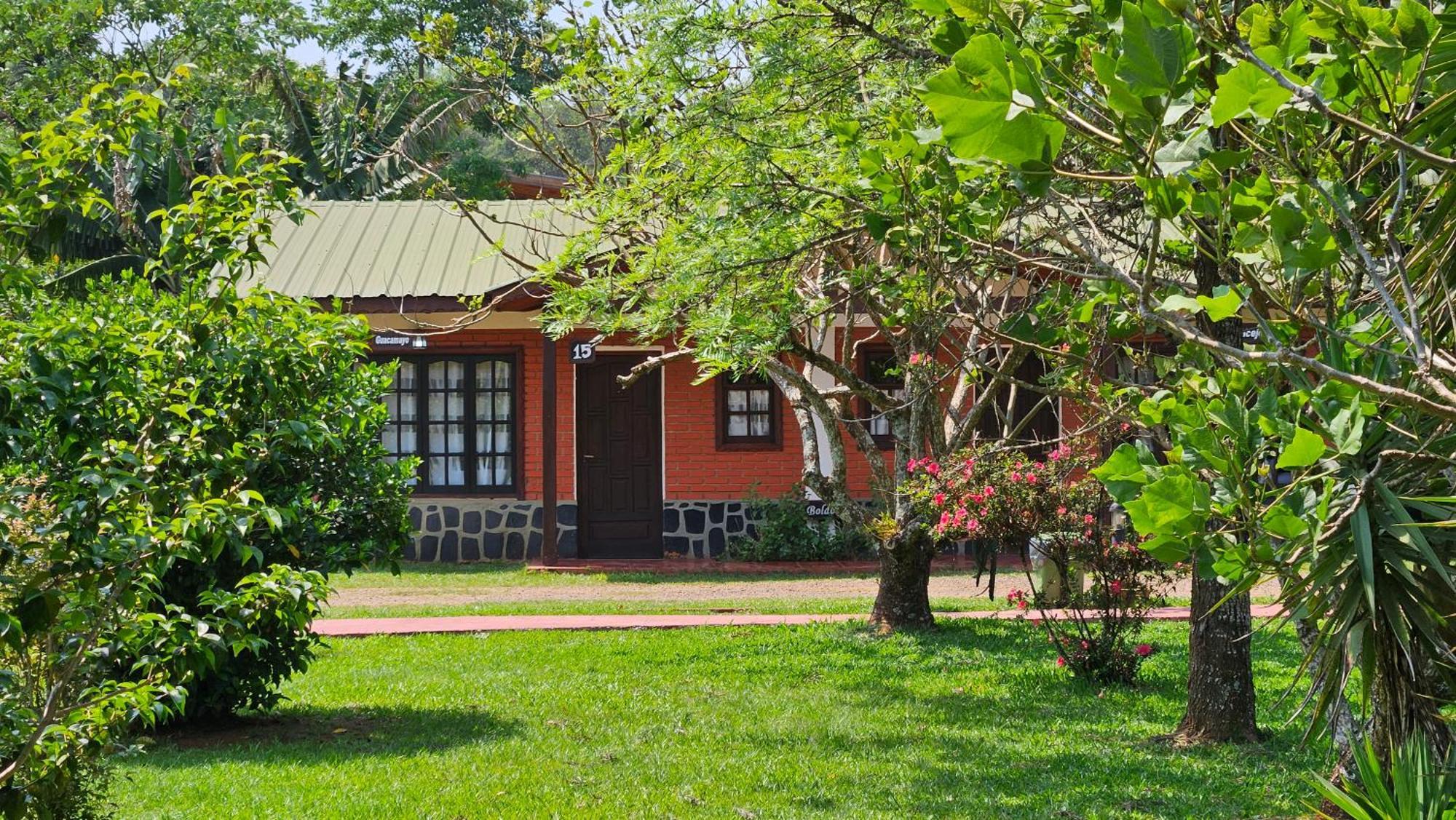 פוארטו איגואסו Cabanas El Refugio Del Mensu מראה חיצוני תמונה